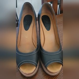 Womens KORS Michael Kors open toe wedges size 10